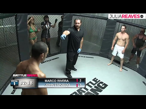 ❤️ Ultimate Fighter akimtosa msichana nambari baada ya pigano ulingoni Ngono ❤